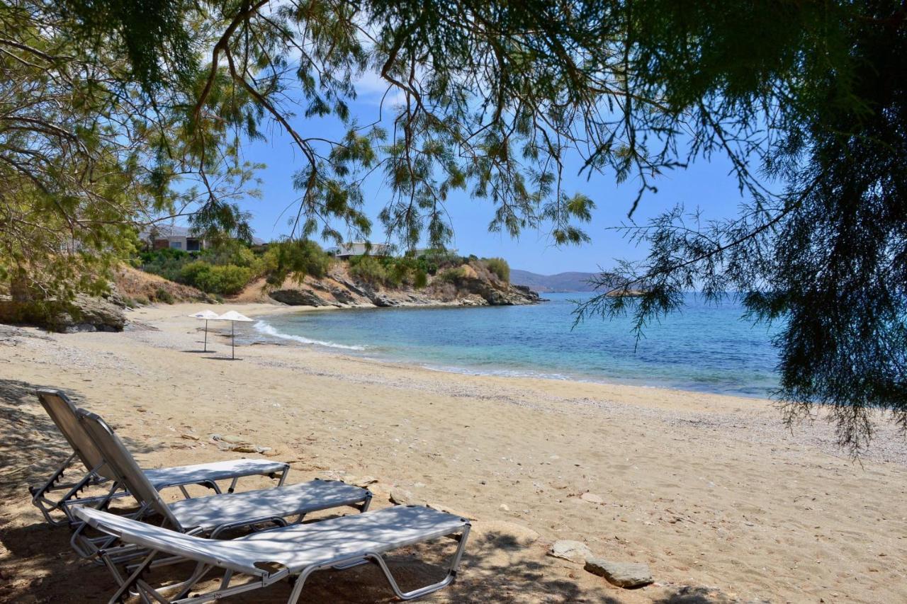 Beach House Set In A Beautiful Bay 卡利斯托斯 外观 照片