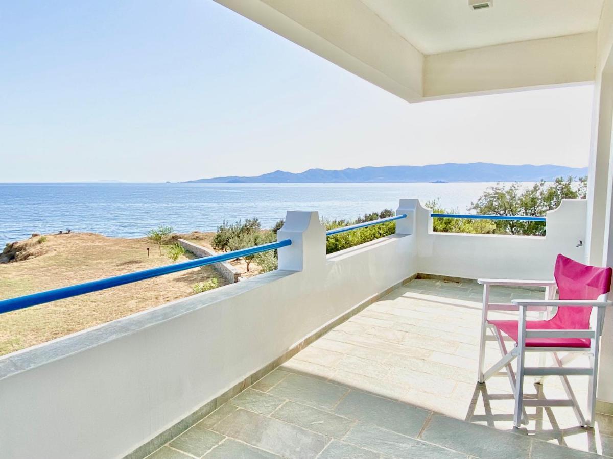 Beach House Set In A Beautiful Bay 卡利斯托斯 外观 照片