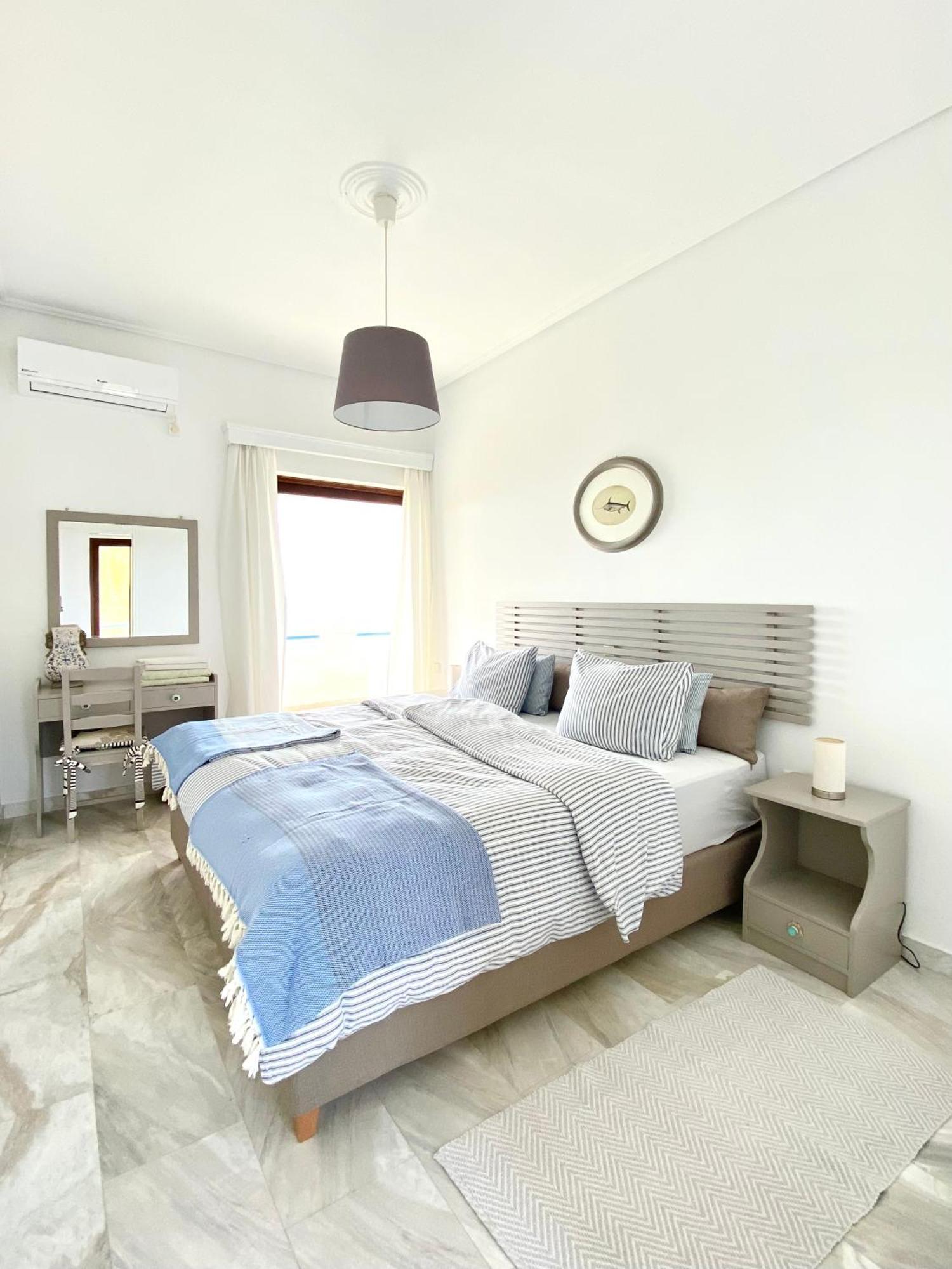 Beach House Set In A Beautiful Bay 卡利斯托斯 外观 照片